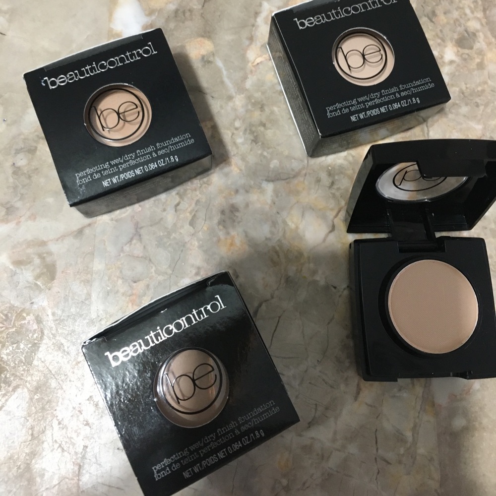 Beauticontrol Wet & Dry Mini Travel Size N3